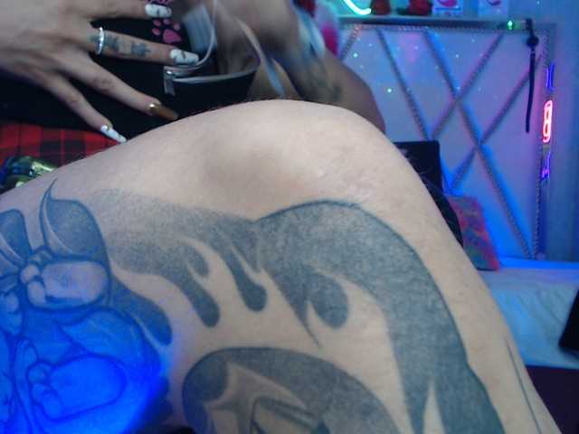 Live sex webcam photo for EliJass #275445989