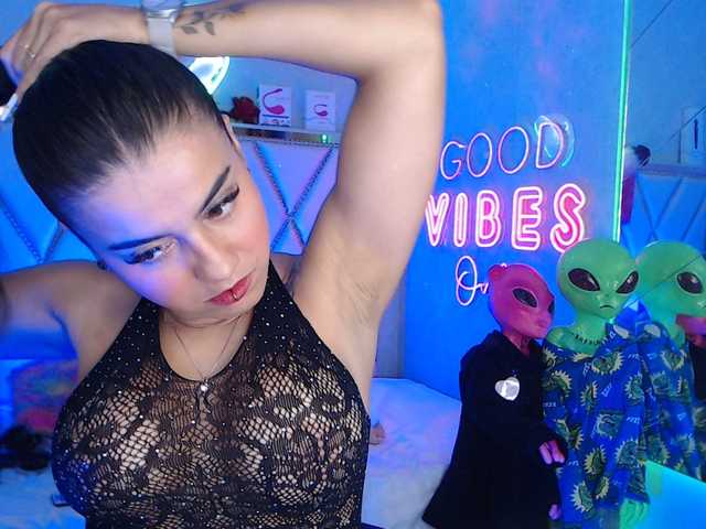 Live sex webcam photo for EliJass #275470282