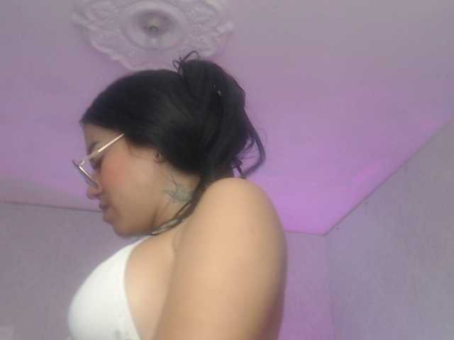 Live sex webcam photo for EliJass #275548111