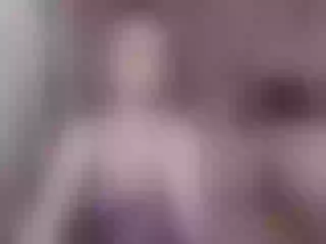 Live sex webcam photo for elinaxxx #275588377