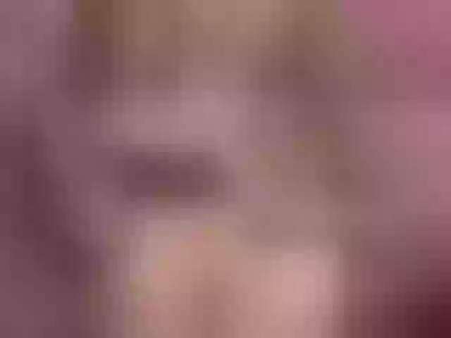 Live sex webcam photo for elinaxxx #277569458