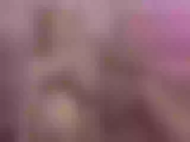 Live sex webcam photo for elinaxxx #277744068
