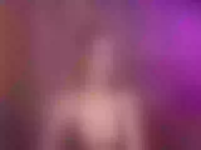 Live sex webcam photo for elinaxxx #290381544