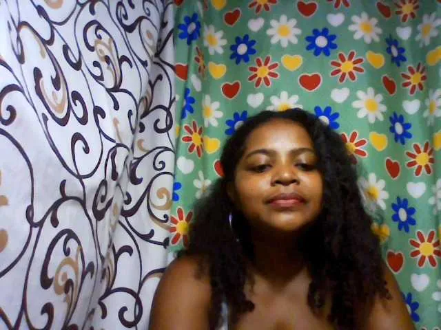 Live sex webcam photo for elisah #278107641