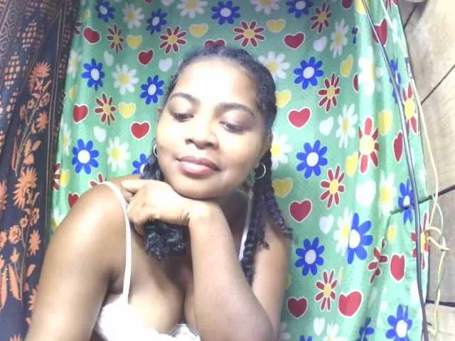 Live sex webcam photo for elisah #278133444