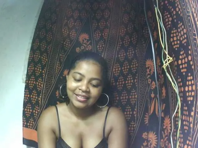 Live sex webcam photo for elisah #278152079