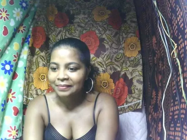 Live sex webcam photo for elisah #278159484