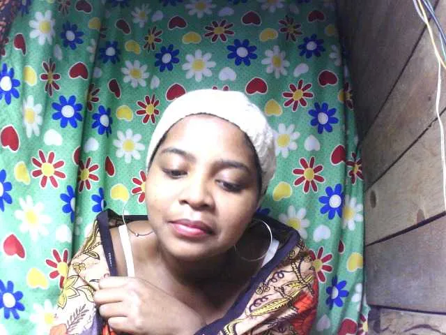 Live sex webcam photo for elisah #278210266