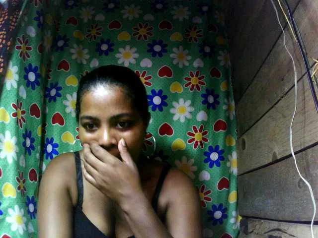 Live sex webcam photo for elisah #278247890