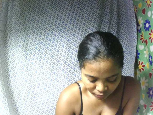 Live sex webcam photo for elisah #278290502