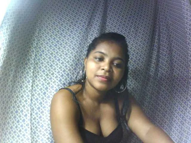 Live sex webcam photo for elisah #282422333