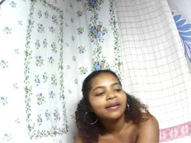 Live sex webcam photo for elisah #289327249