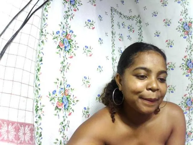 Live sex webcam photo for elisah #289331574