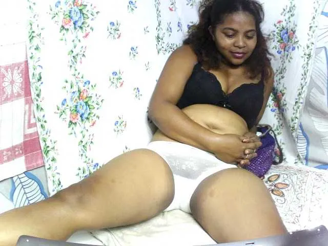 Live sex webcam photo for elisah #289545983