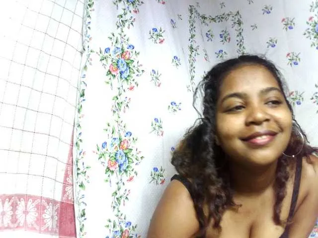 Live sex webcam photo for elisah #289763169