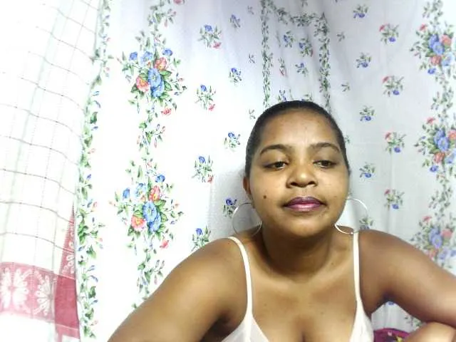 Live sex webcam photo for elisah #289885761