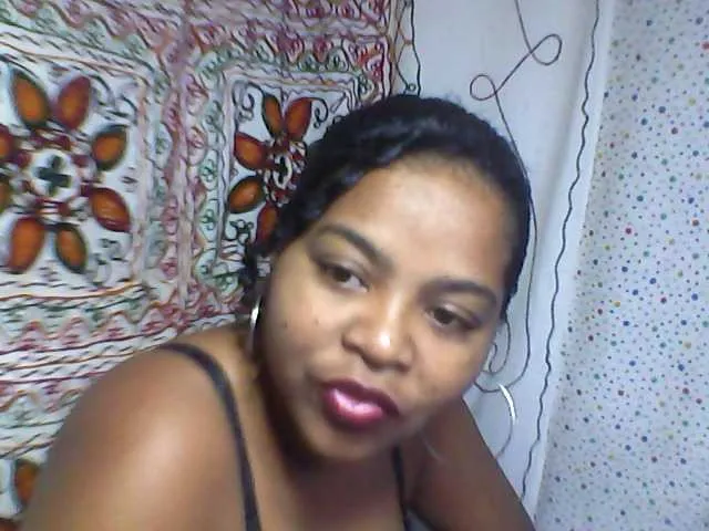 Live sex webcam photo for elisah #290141859