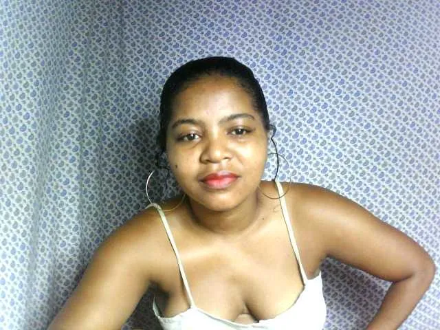 Live sex webcam photo for elisah #290307640