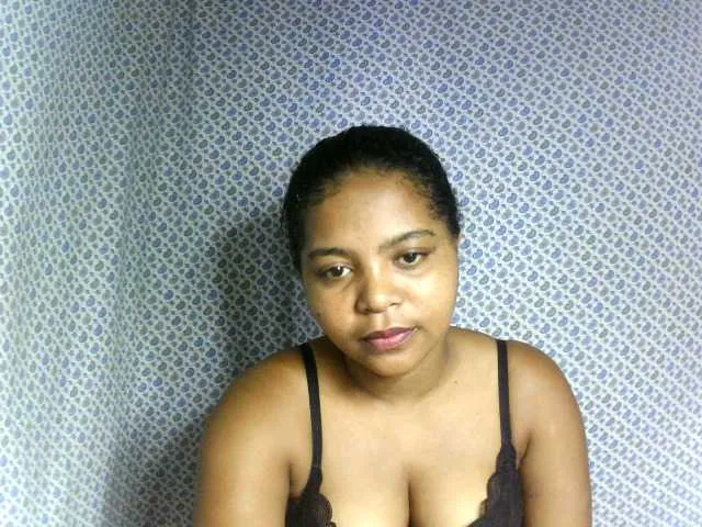 Live sex webcam photo for elisah #290309619