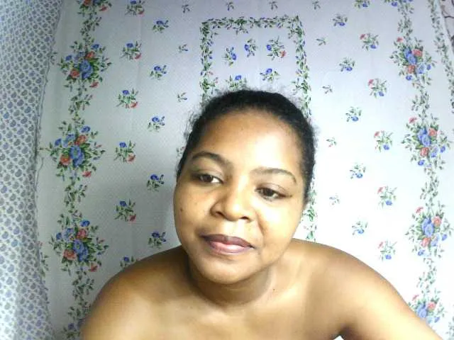 Live sex webcam photo for elisah #290369189