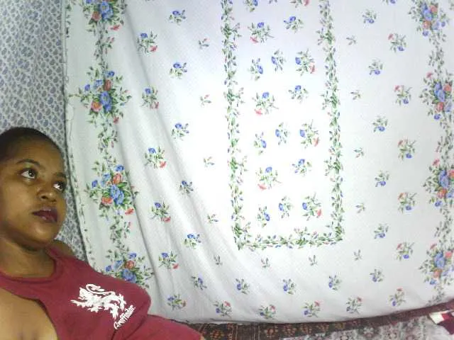 Live sex webcam photo for elisah #290451663