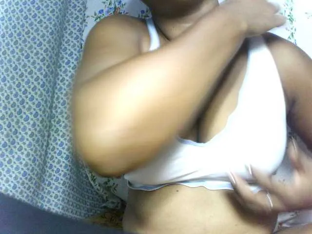 Live sex webcam photo for elisah #290479720