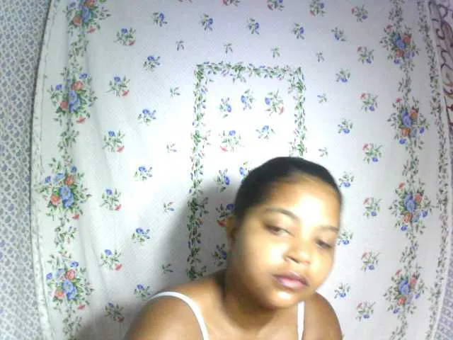 Live sex webcam photo for elisah #290485379