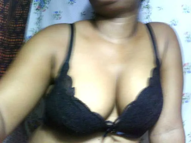 Live sex webcam photo for elisah #290537989