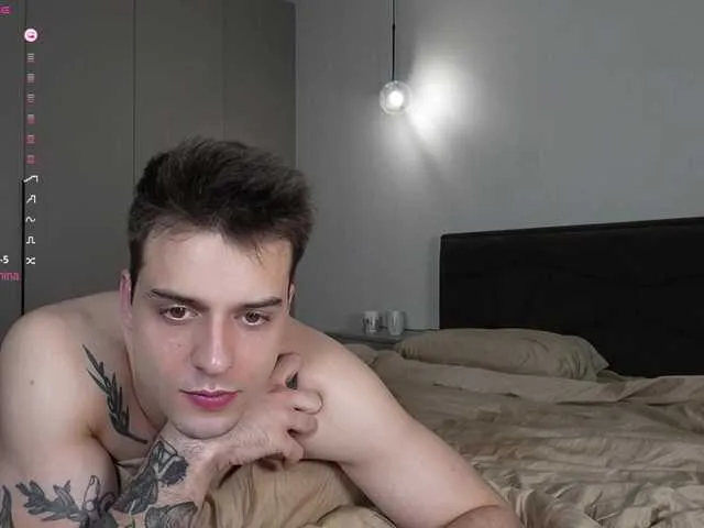 Live sex webcam photo for elisonni #291129133