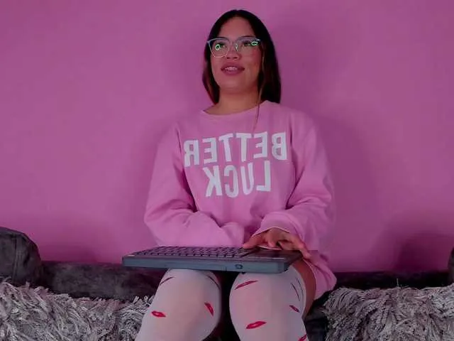 Live sex webcam photo for elizabethvelez #278153217