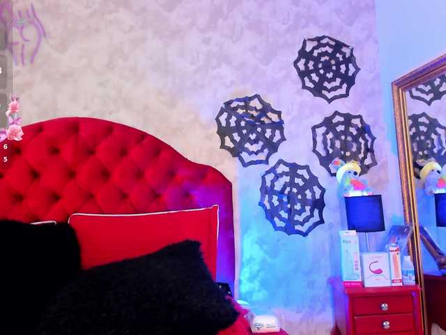 Live sex webcam photo for elizabettaylor #292042407