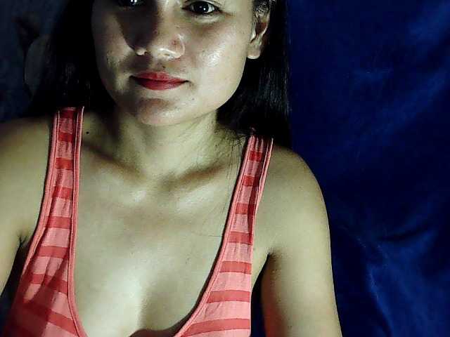 Live sex webcam photo for ella-pinay24 #275988571