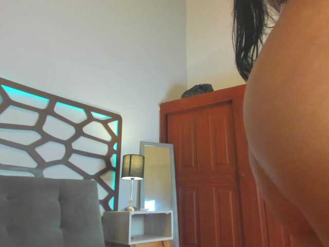 Live sex webcam photo for ella-thompsom #277589689