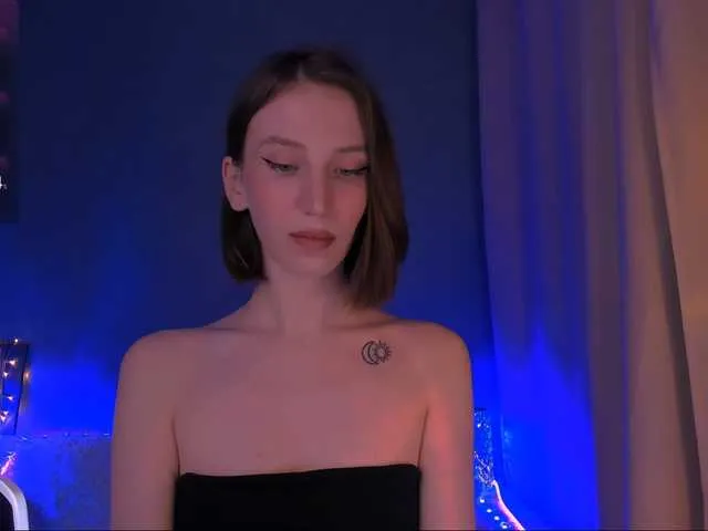 Live sex webcam photo for ellaamber #290769468