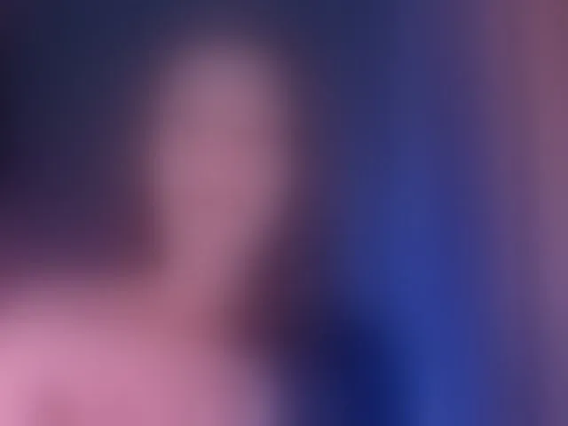 Live sex webcam photo for ellaamber #292525492