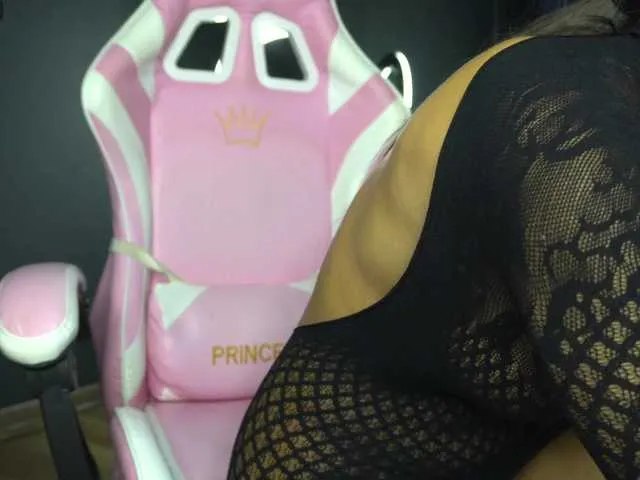 Live sex webcam photo for ellacandy #290845873