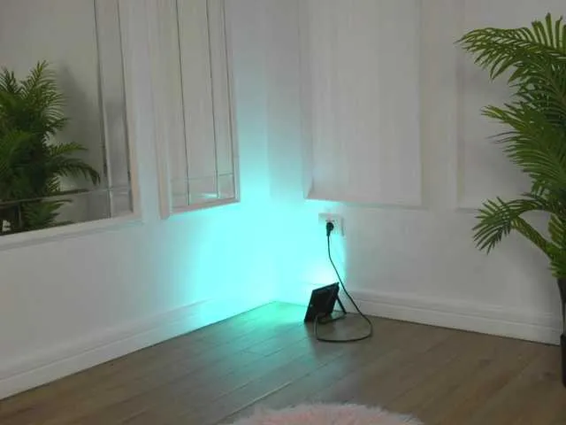 Live sex webcam photo for ellacandy #291803602
