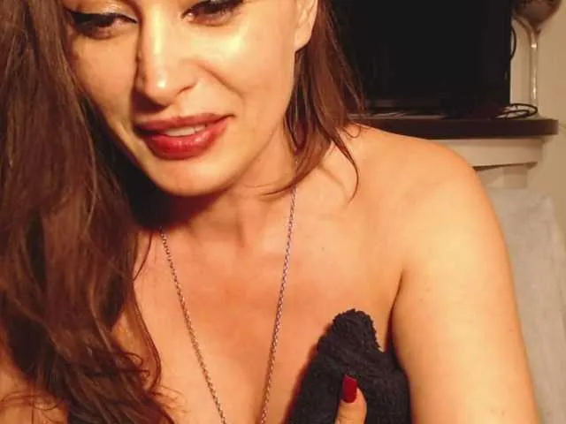 Live sex webcam photo for ellaine #291004701