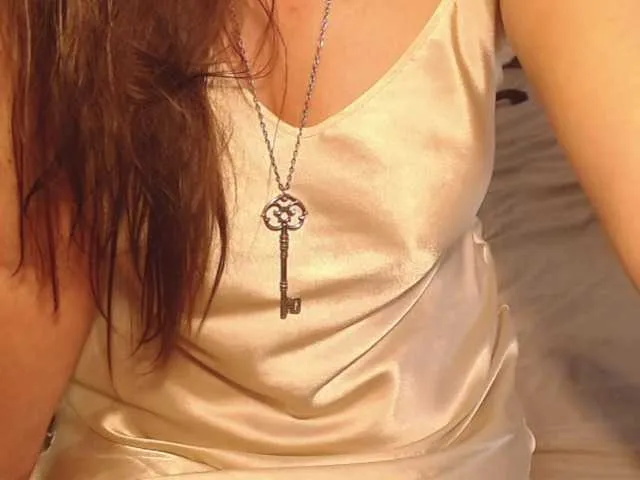 Live sex webcam photo for ellaine #291238437