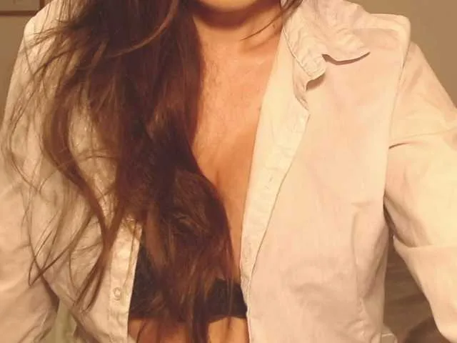 Live sex webcam photo for ellaine #291337143