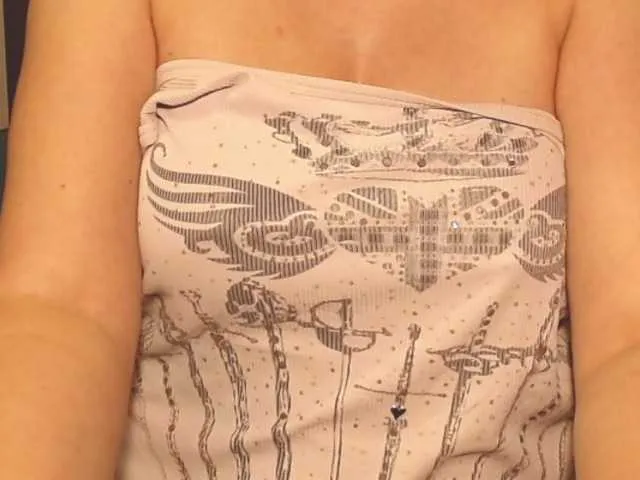 Live sex webcam photo for ellaine #291664370
