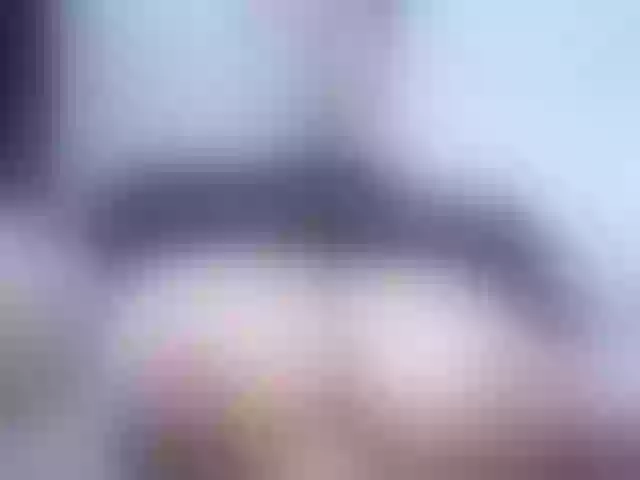 Live sex webcam photo for ellenb1 #277327602
