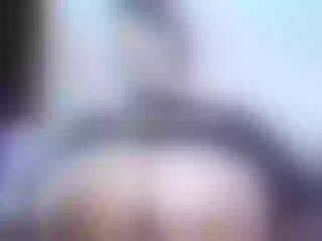 Live sex webcam photo for ellenb1 #277463987