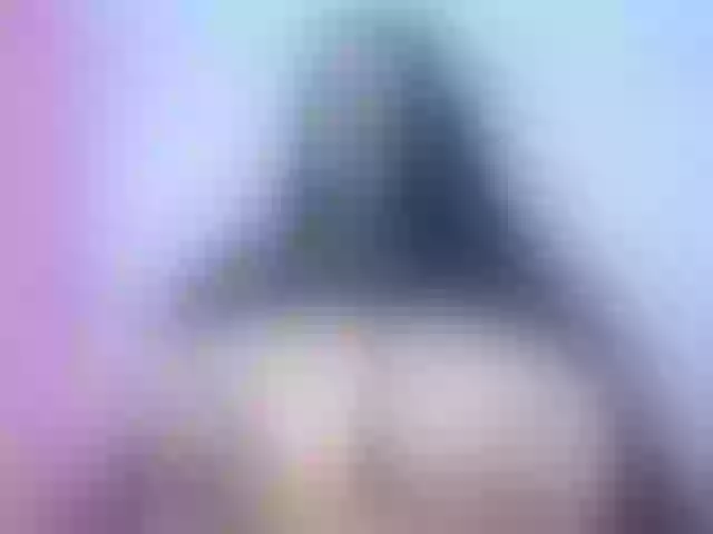 Live sex webcam photo for ellenb1 #277524357