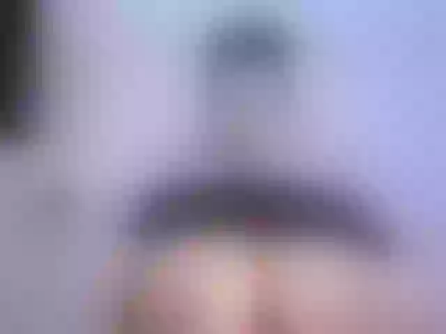 Live sex webcam photo for ellenb1 #277596517
