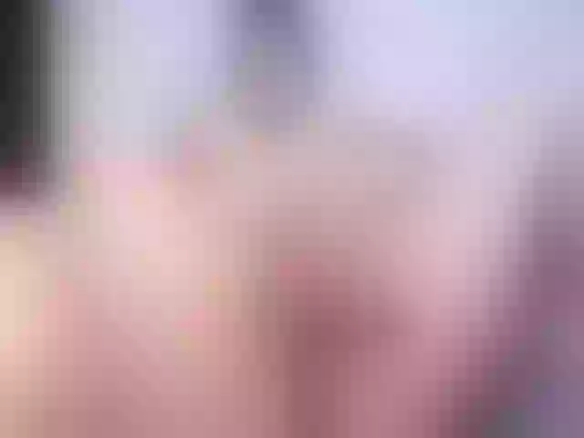Live sex webcam photo for ellenb1 #277869687