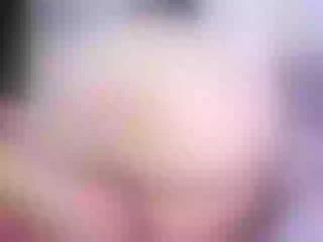 Live sex webcam photo for ellenb1 #277896362