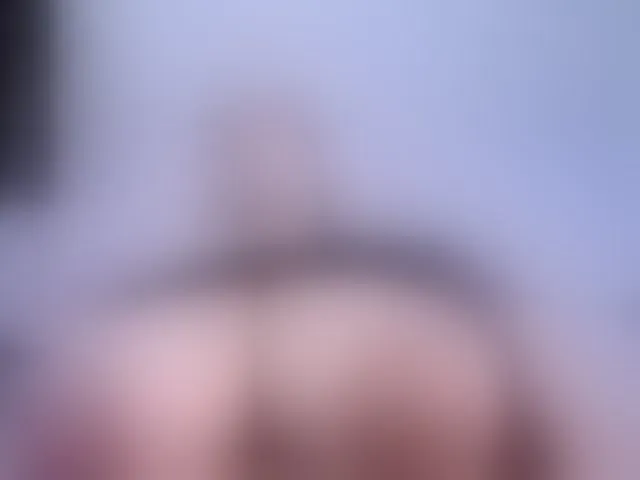 Live sex webcam photo for ellenb1 #277921597