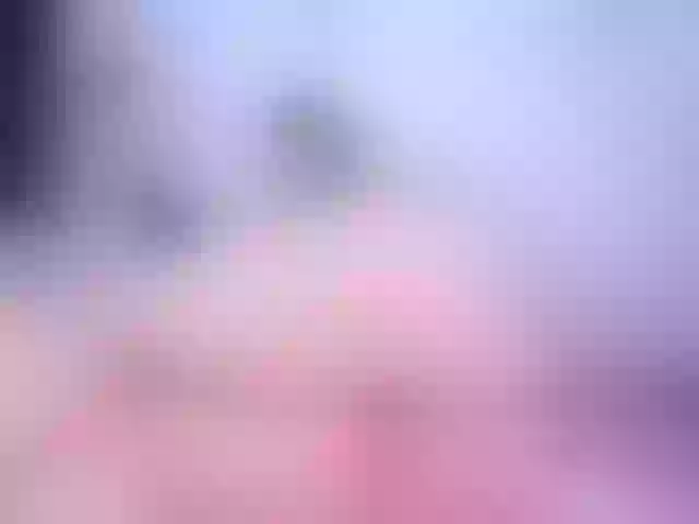 Live sex webcam photo for ellenb1 #278196893