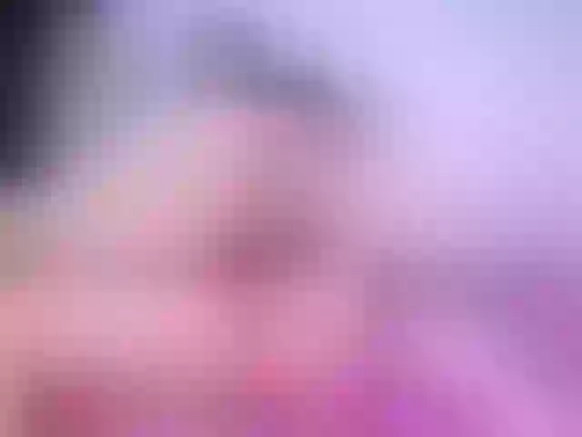 Live sex webcam photo for ellenb1 #278254731
